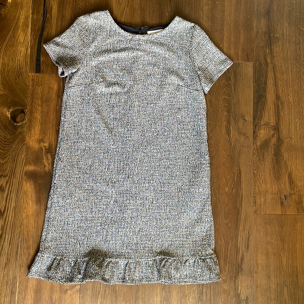 Multi-colored short-sleeve dress with ruffle hem